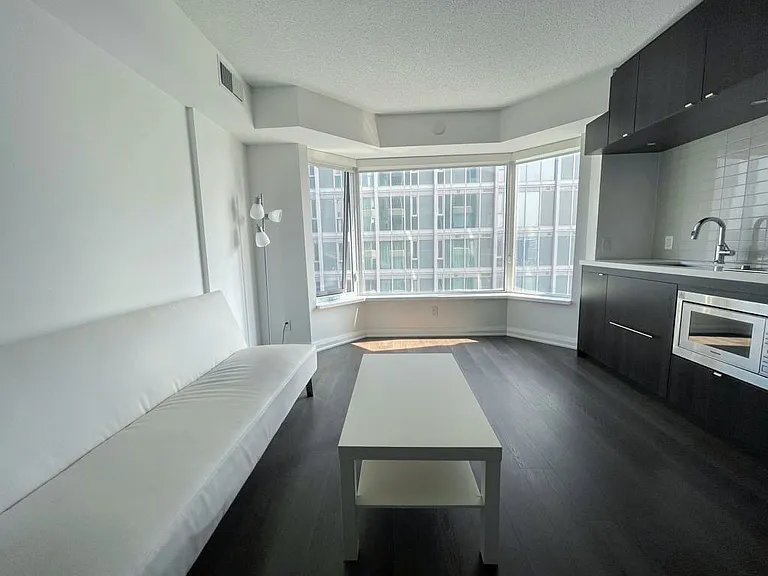 155 Yorkville Ave #2411 — Photo 7