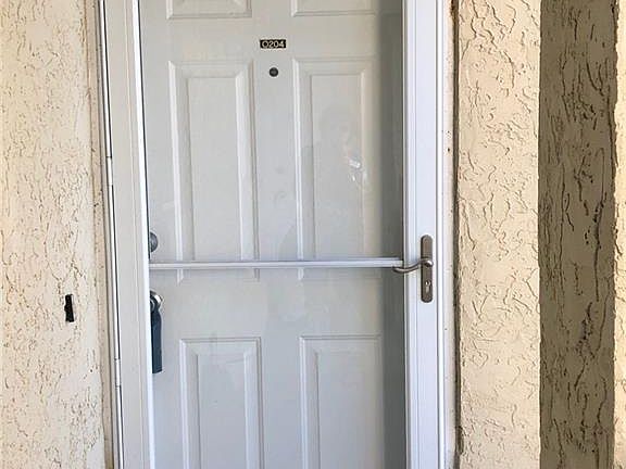 4th image of 1614 SE Green Acres Cir APT O204