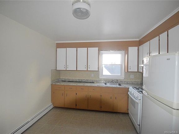 2nd image of 243 Harbor Ave