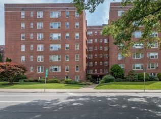 30 N Broadway APT 2G, White Plains, NY