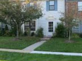 108 Pear Tree Ln, Franklin Park, NJ 08823