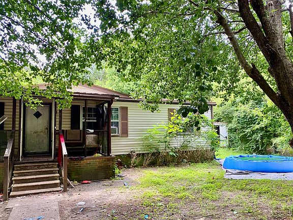 2nd image of 110 Sunflower Ln