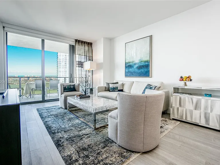 650 NE 32nd St #3505 — Photo 4
