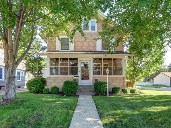 302 W 13th St, Sterling, IL 61081