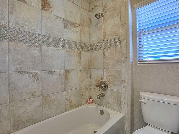 5th image of 5905 Ermemin Ave NW
