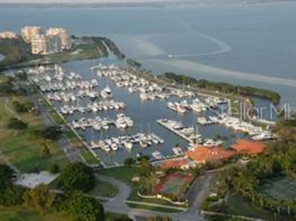 2600 Harbourside Dr #R-13, Longboat Key, FL 34228