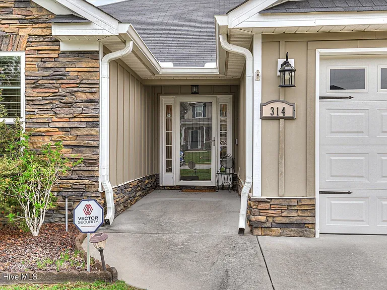 314 Conal Dr — Photo 30