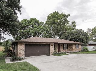 34139 Radio Rd, Leesburg, FL 34788