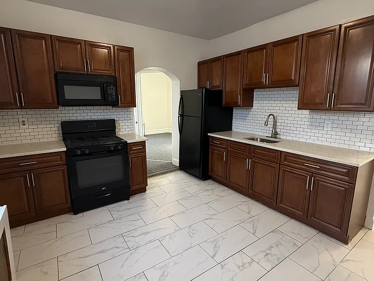1057 Allerton Ave #3 — Photo 5