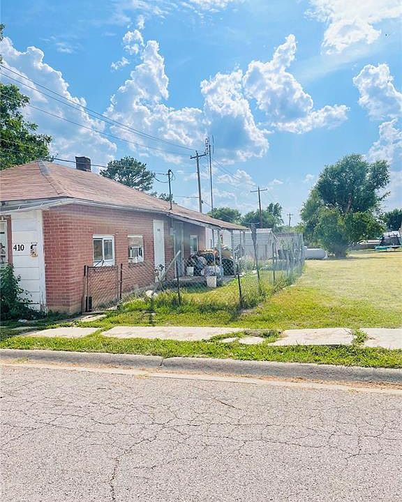 2nd image of 410 Apple Ave
