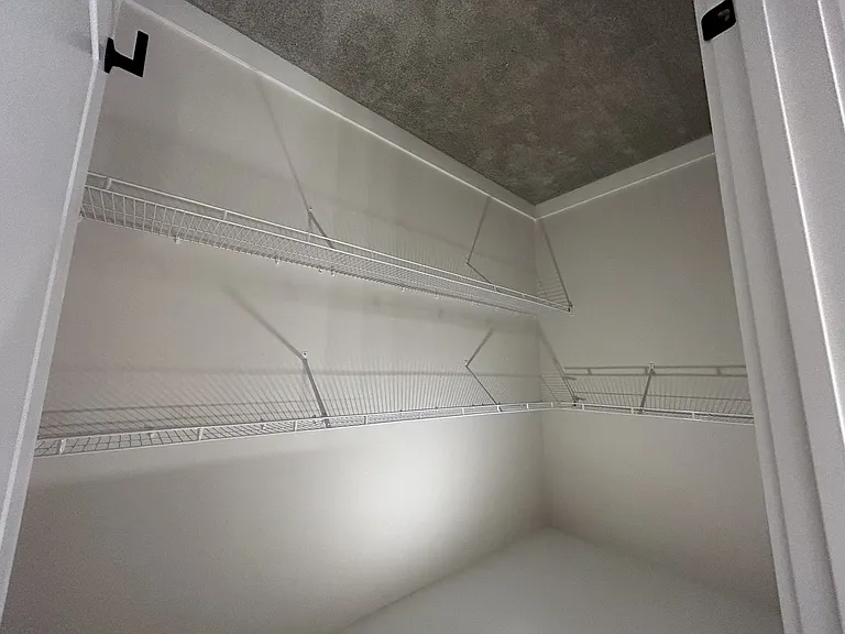 District at Riverside Apartments — Photo 68