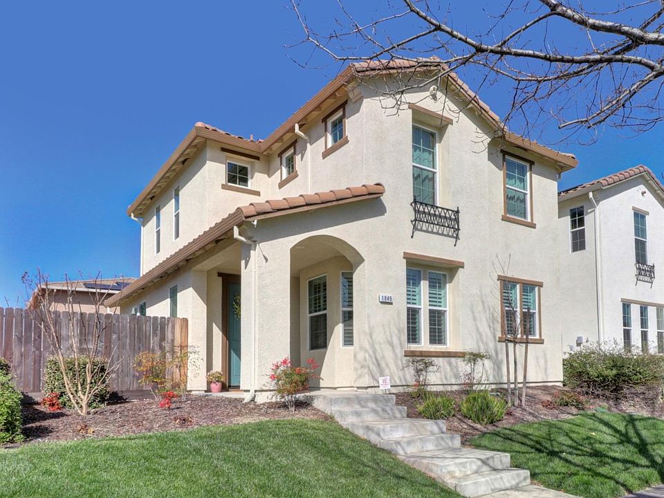 1st image of 1849 Terracina Dr