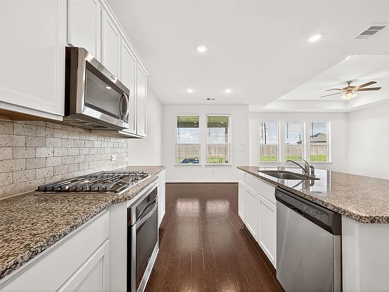 8114 Royal Palm Ct — Photo 13