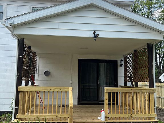 2nd image of 5332 Cowan St
