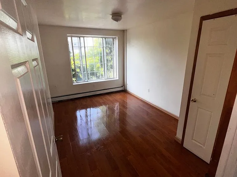 19311 Linden Blvd #2 — Photo 3
