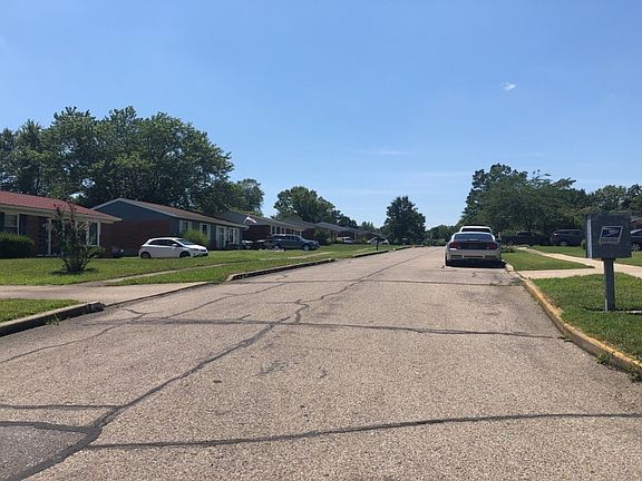 4th image of 54 Plymouth Ln