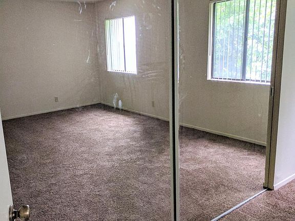 5th image of 221 W Plymouth St APT 5