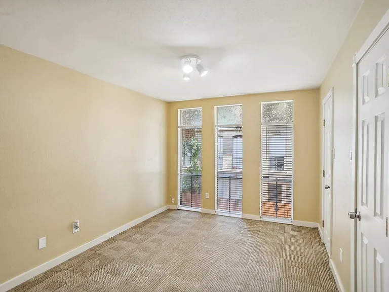 4641 Wild Indigo St #427 — Photo 9