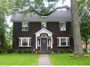 3000 Chadbourne Rd, Shaker Heights, OH 44120