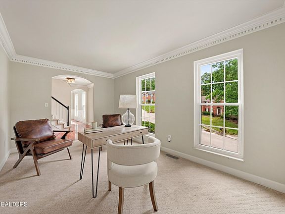 2nd image of 8409 Thornbury Ct