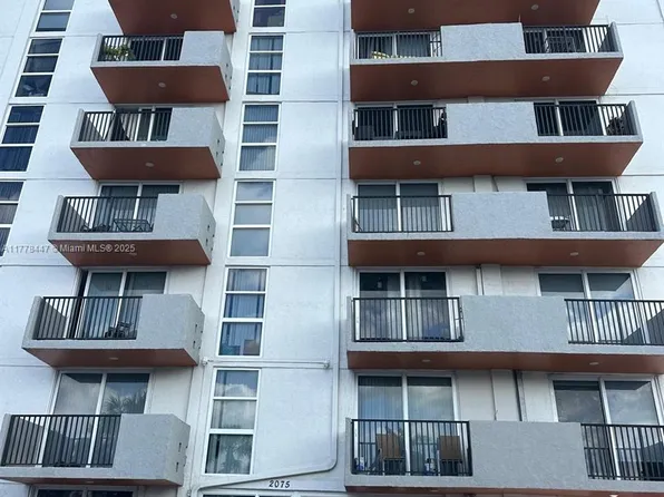 2075 NE 164th St APT 114, North Miami Beach, FL 33162
