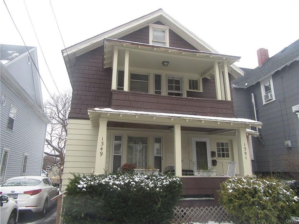 1st image of 1349 Oak St #51