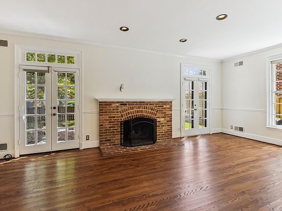 Large Family Room w/ Wood-burning Fireplace