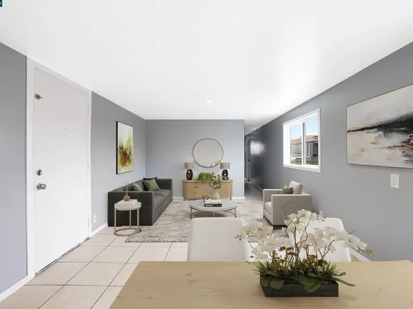 1153 Rumrill Blvd Trailer 17, San Pablo, CA 94806