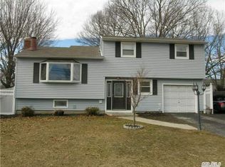 169 Ruland Rd, Selden, NY 11784