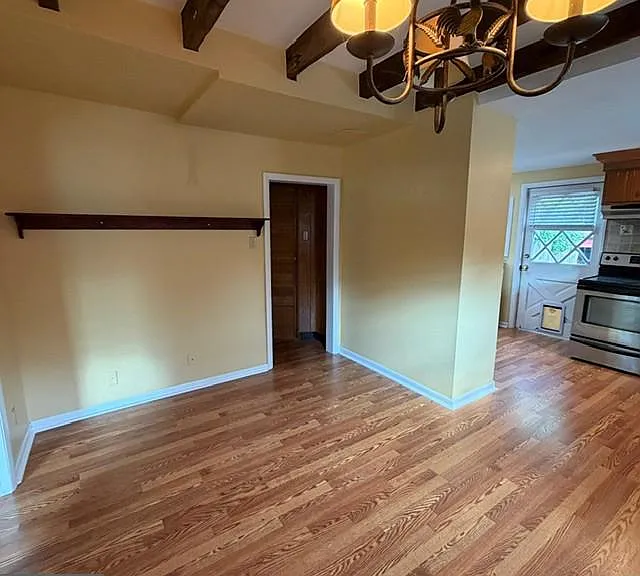555 Northbrook Rd — Photo 5