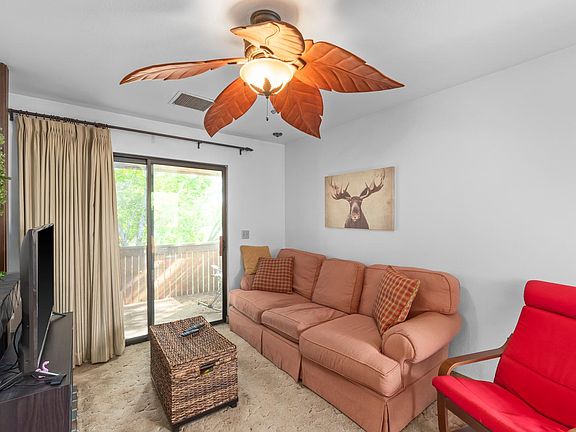 3rd image of 1093 E Countrywoods Cir APT 20H
