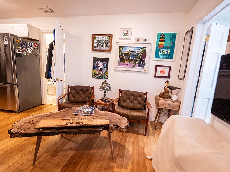 1124 Catherine St #202 — Photo 14