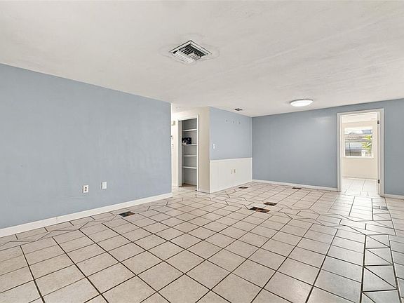 4th image of 3214 KILBURN ROAD
