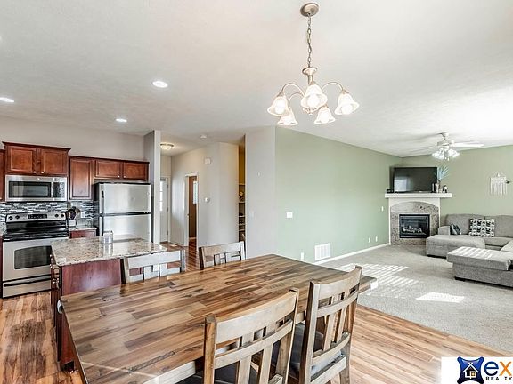 5th image of 4609 Clearwater Dr