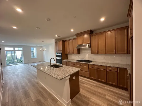 10102 Donatello Dr, Princeton, NJ 08540