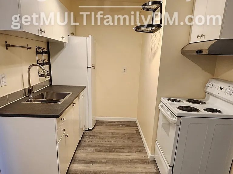 1111 E Butler Dr #D — Photo 1