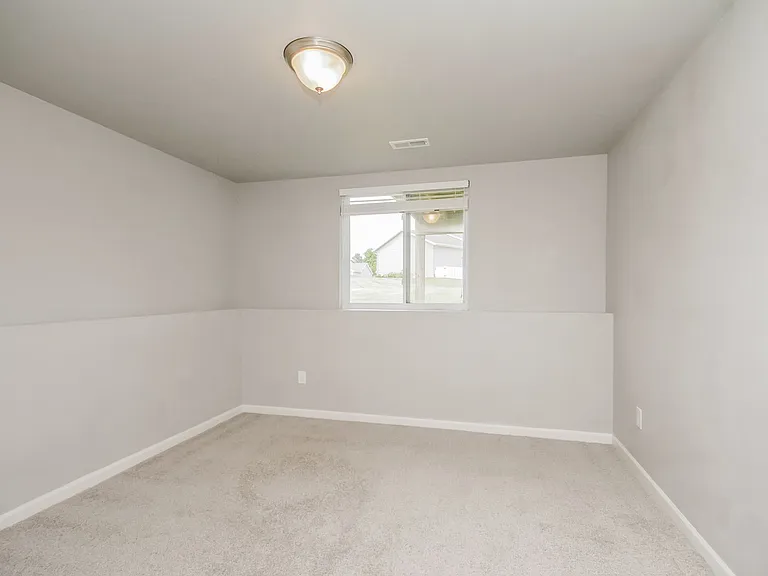 1335 Sturgeon Point — Photo 25