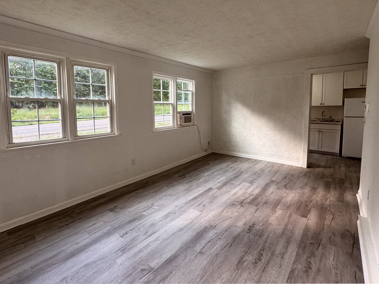 2 bed, 720 sqft, $1,575 — Photo 2