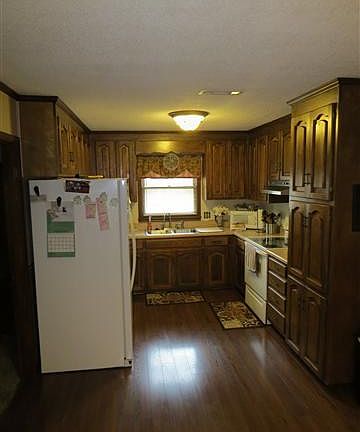 3rd image of 96 Harrand Creek Dr