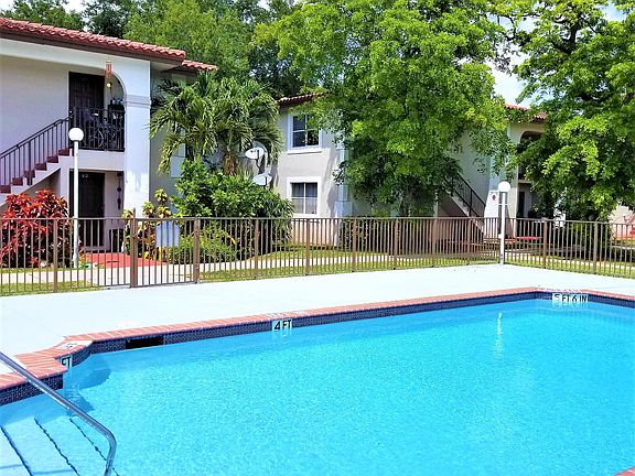2nd image of 11449 NW 35th St