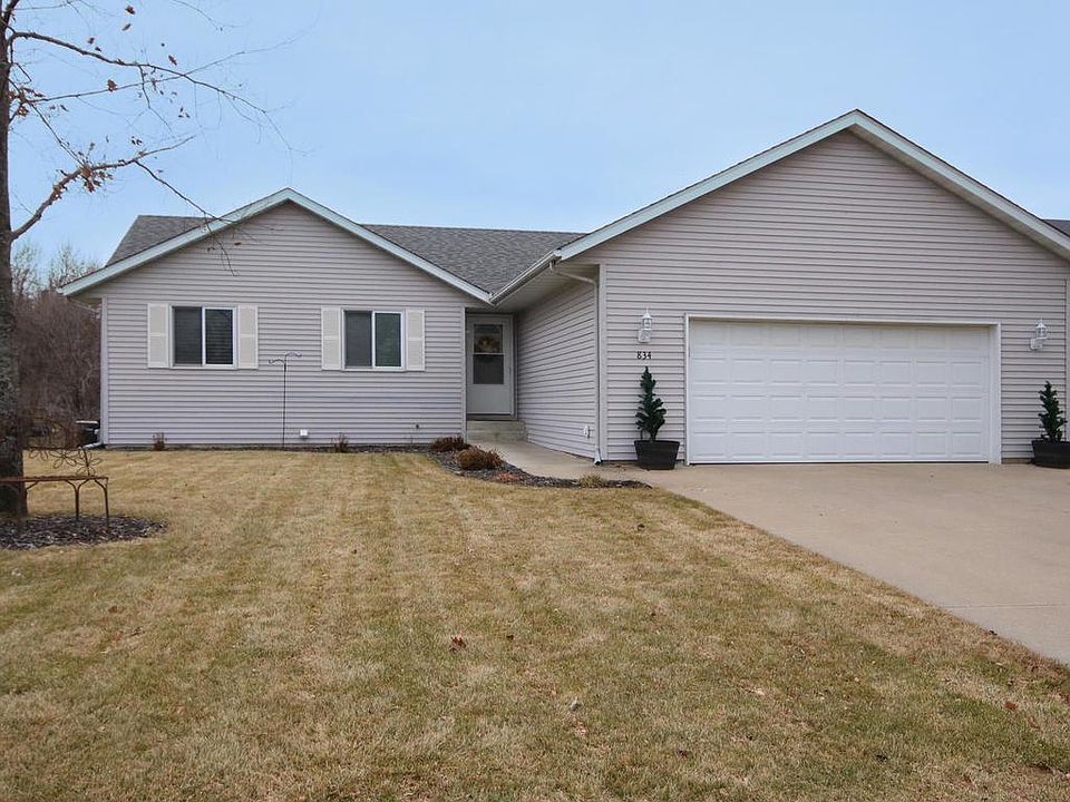 1st image of 834 Heritage Dr SW
