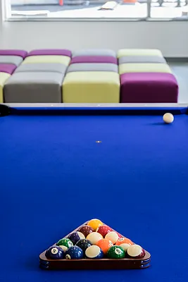 Rented by Bond New York | media 21