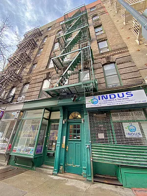 Rented by Waverly Realty Associates | media 9