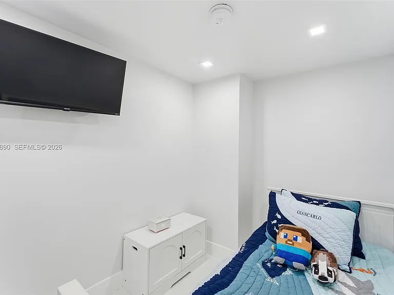 3500 Galt Ocean Dr #2314 — Photo 25