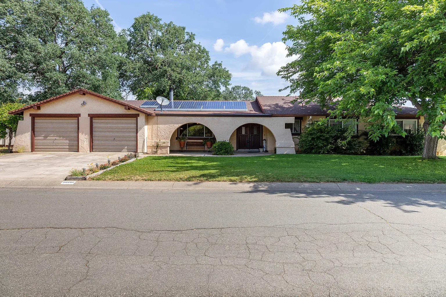 20596 Linda Ln photo 1