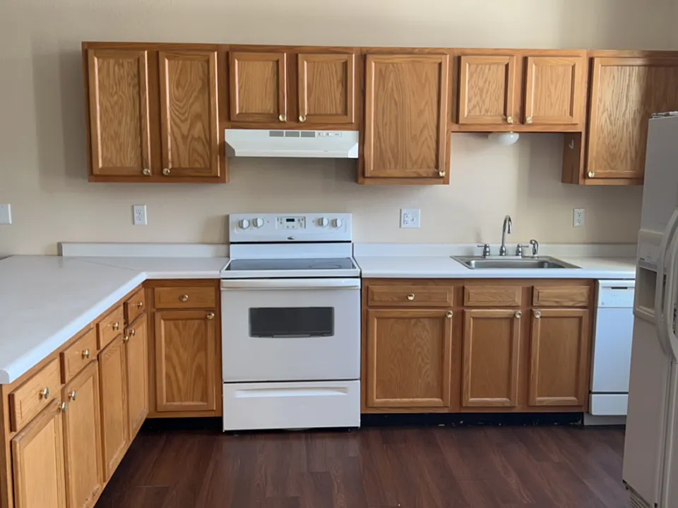 102 2nd Ave #5