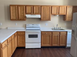 102 2nd Ave #5, Sumner, IA 50674