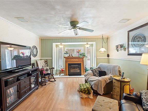 3rd image of 2281 Wearkley Rd