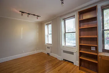 Rented by Garfield Realty 