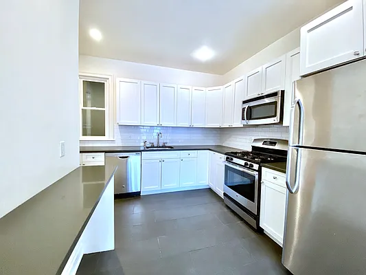 Rented by Corcoran | media 14